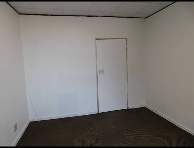 184M² OFFICE TO LET IN ROSEBANK